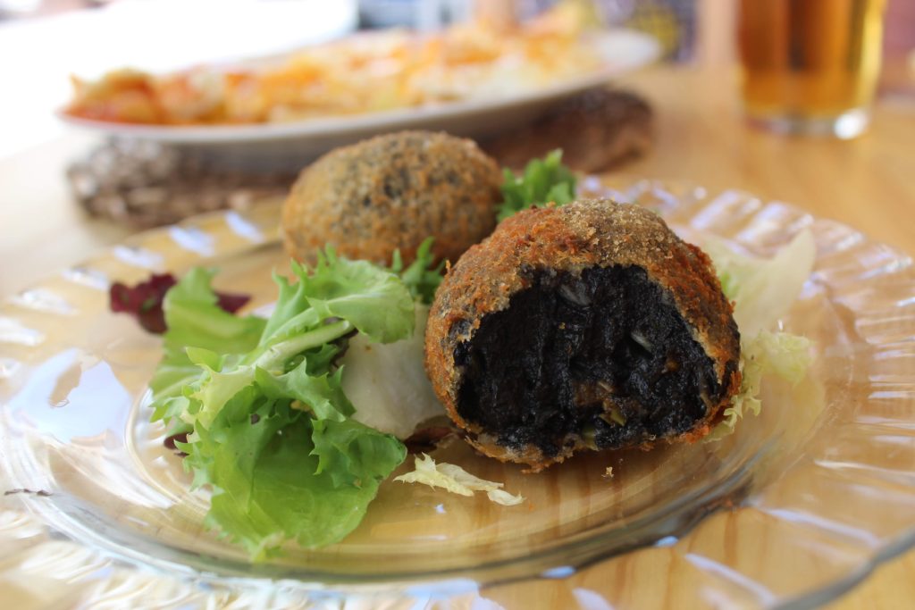 croquettes with squid ink