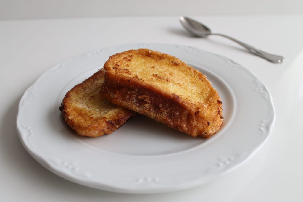 A recipe for torrijas, Spanish French toast.
